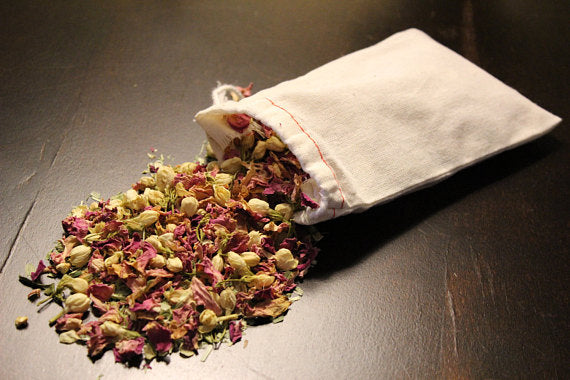 🌿 Herbal Uplift – Rejuvenating Organic Bath Tea